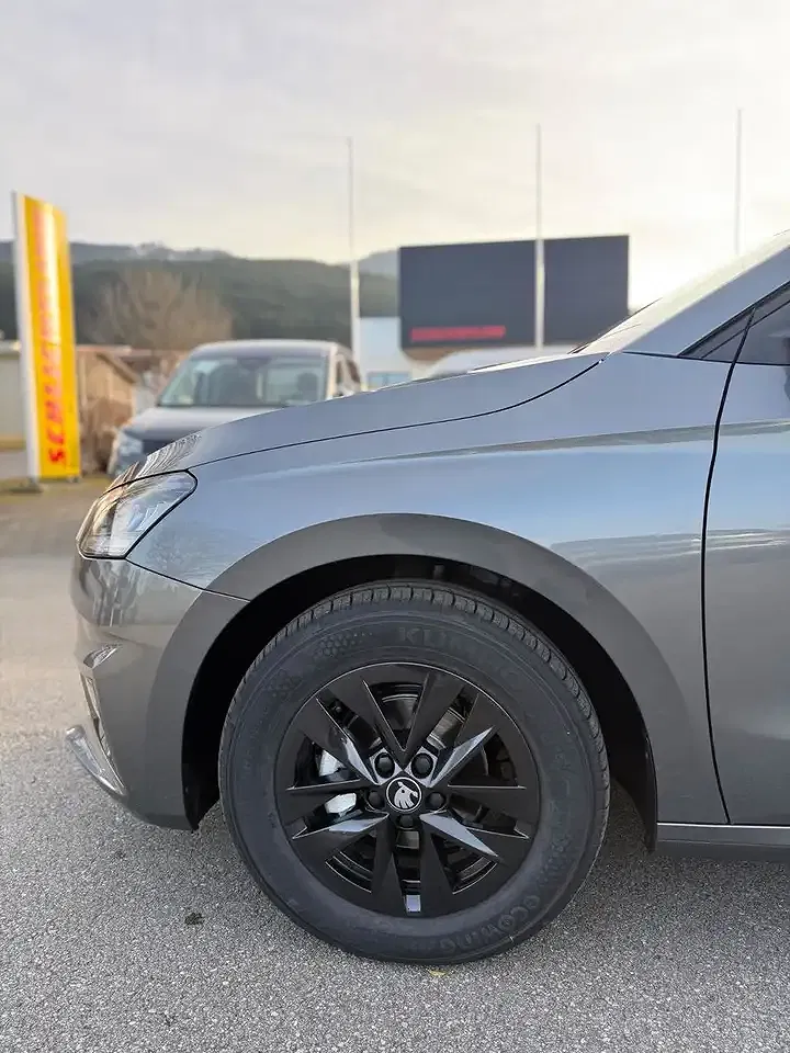 Skoda Fabia - Thumbnail 9