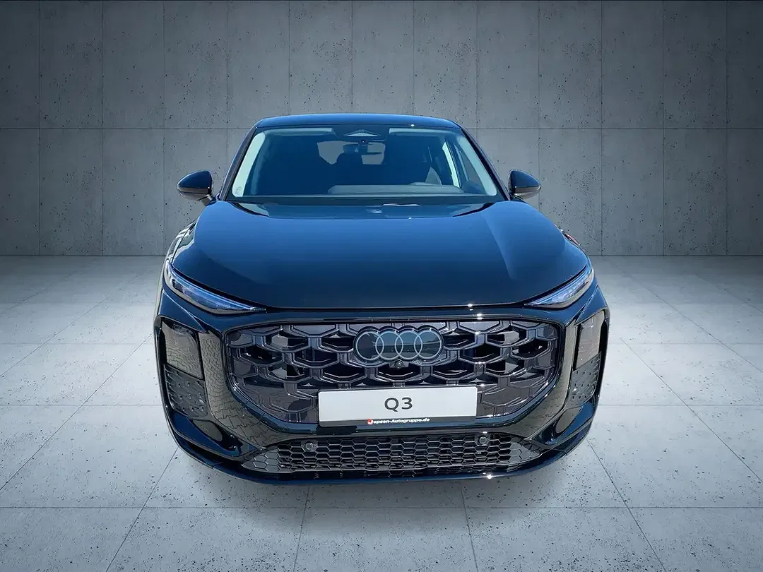 Audi Q3 - Thumbnail 8