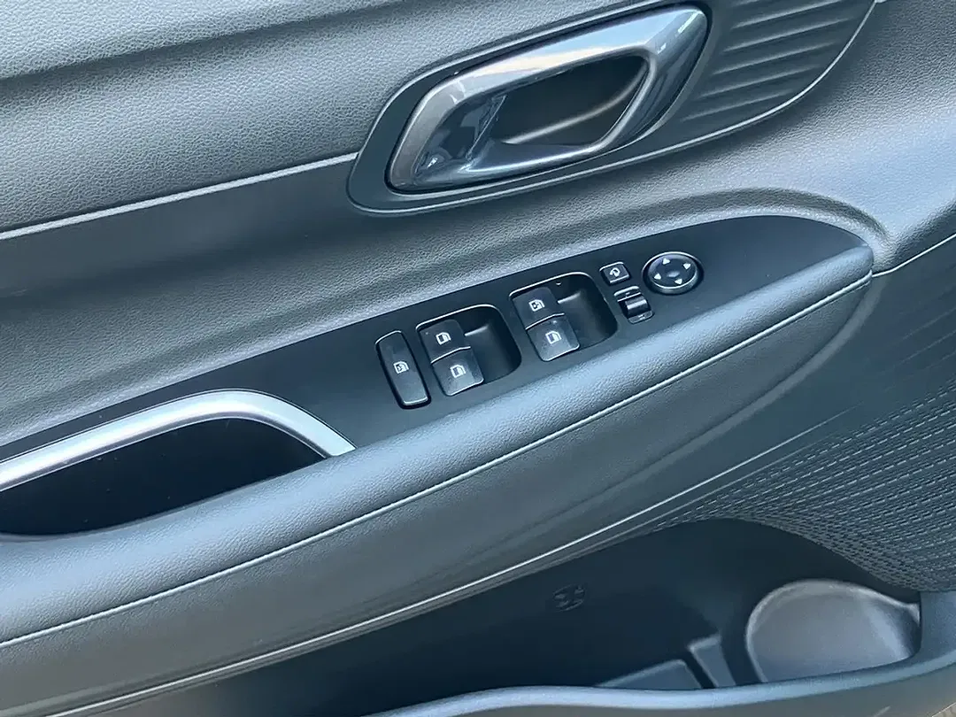 Hyundai i20 - Thumbnail 10