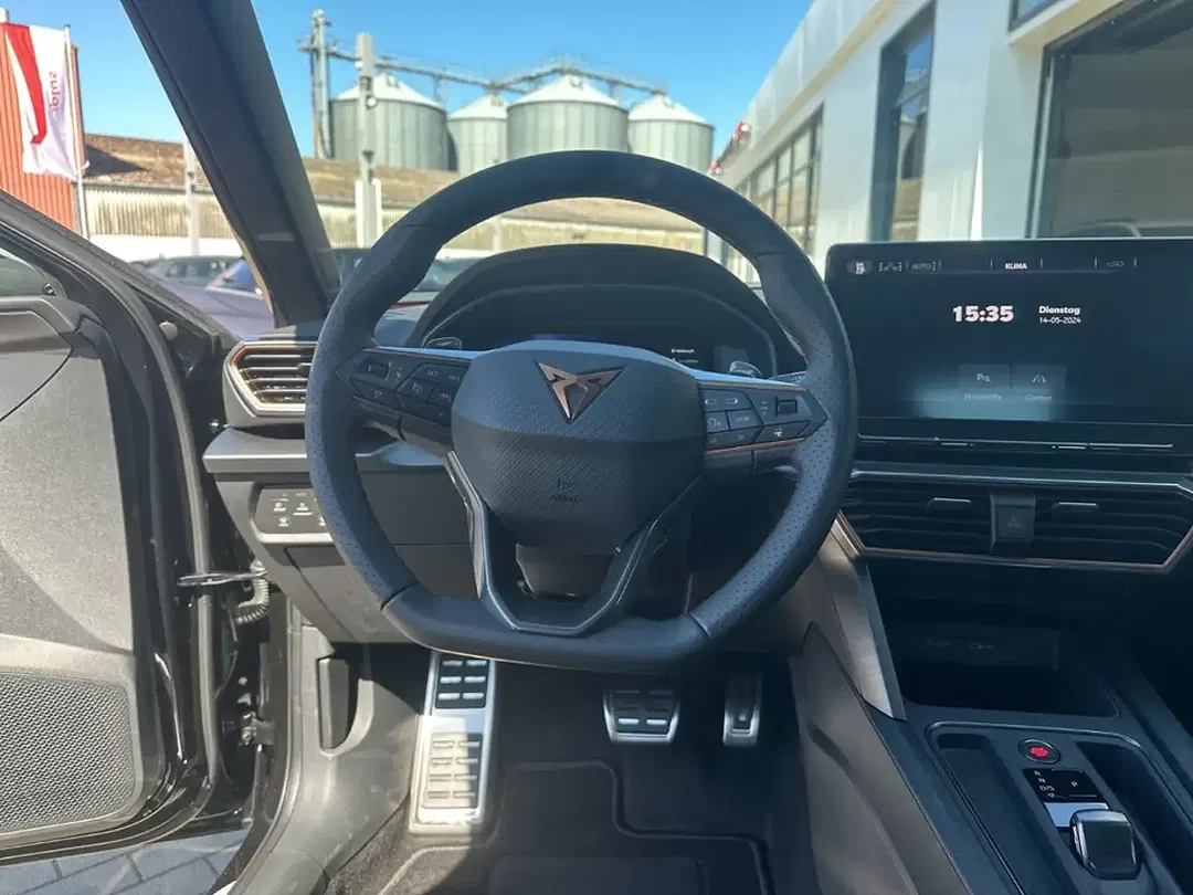 CUPRA Leon - Thumbnail 12