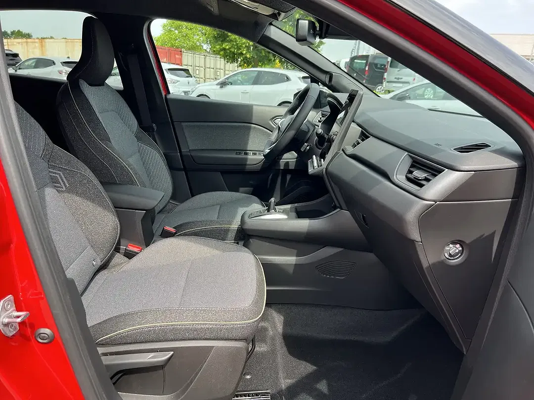 Renault Captur - Thumbnail 9