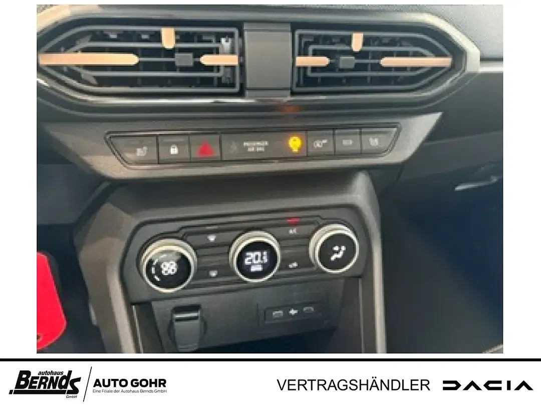 Dacia Sandero - Thumbnail 9