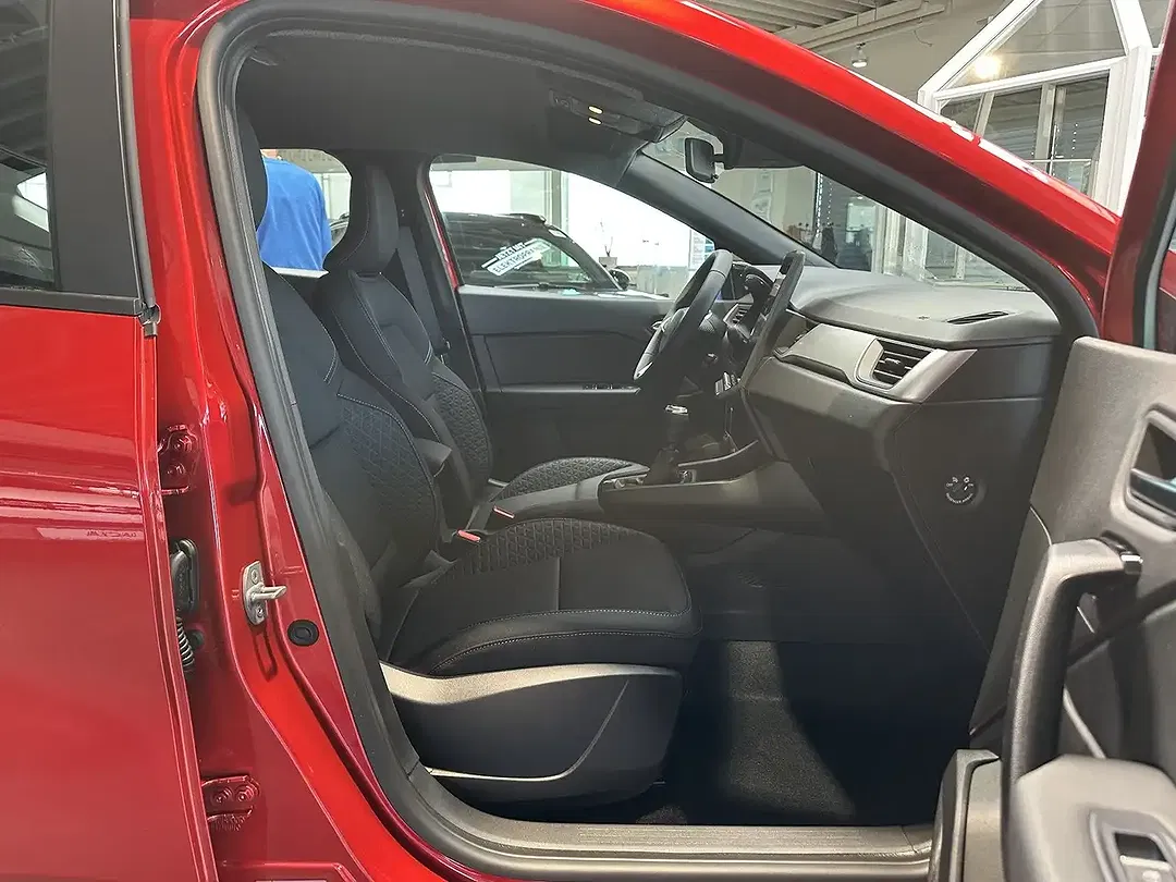 Renault Captur - Thumbnail 11