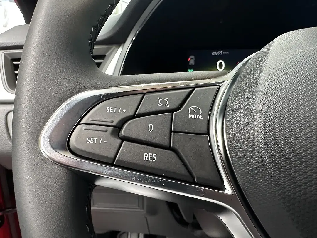 Renault Captur - Thumbnail 35