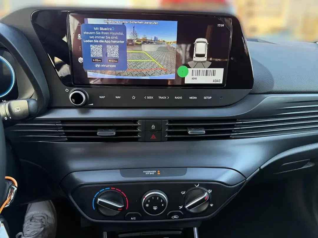 Hyundai i20 - Thumbnail 9