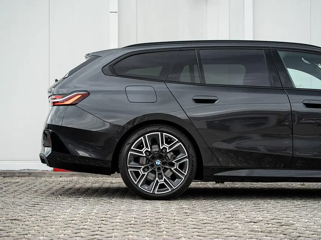 BMW 520 - Thumbnail 6
