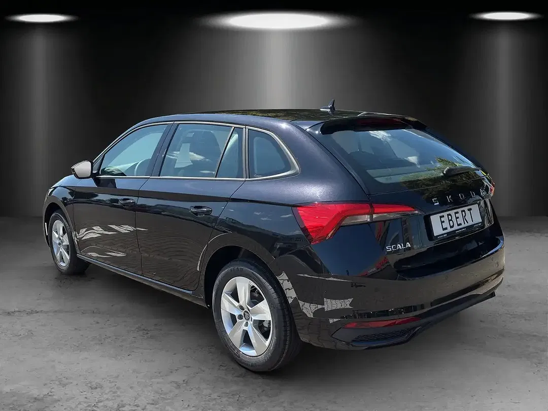 Skoda Scala - Thumbnail 3