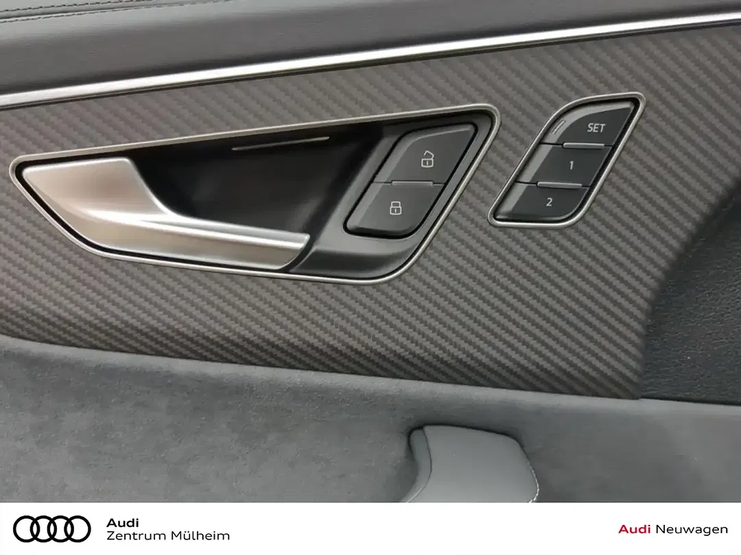 Audi Q8 - Thumbnail 13