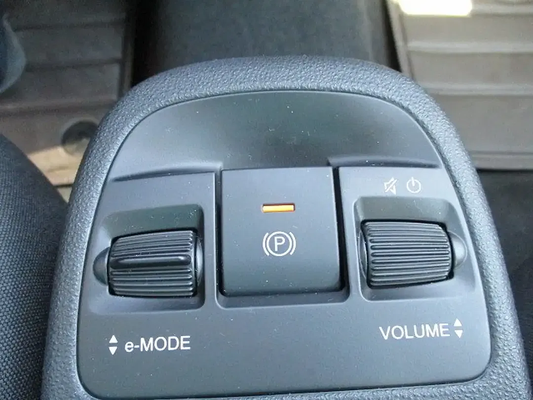Fiat 500e - Thumbnail 10