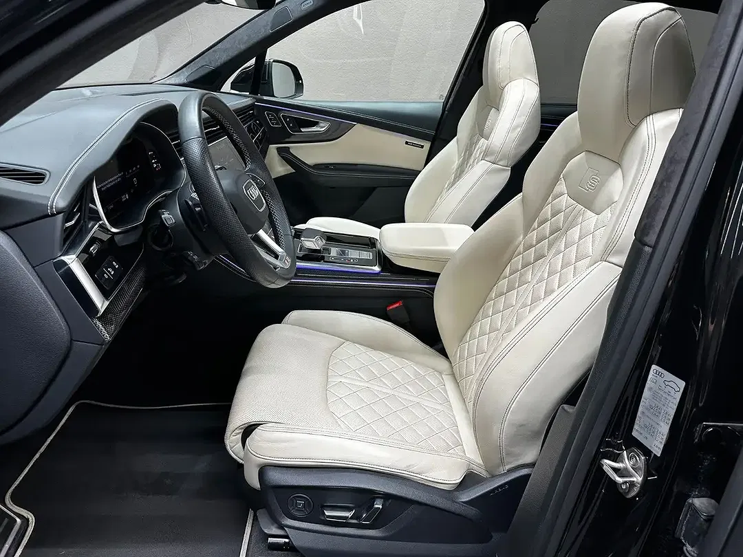 Audi SQ7 - Thumbnail 11