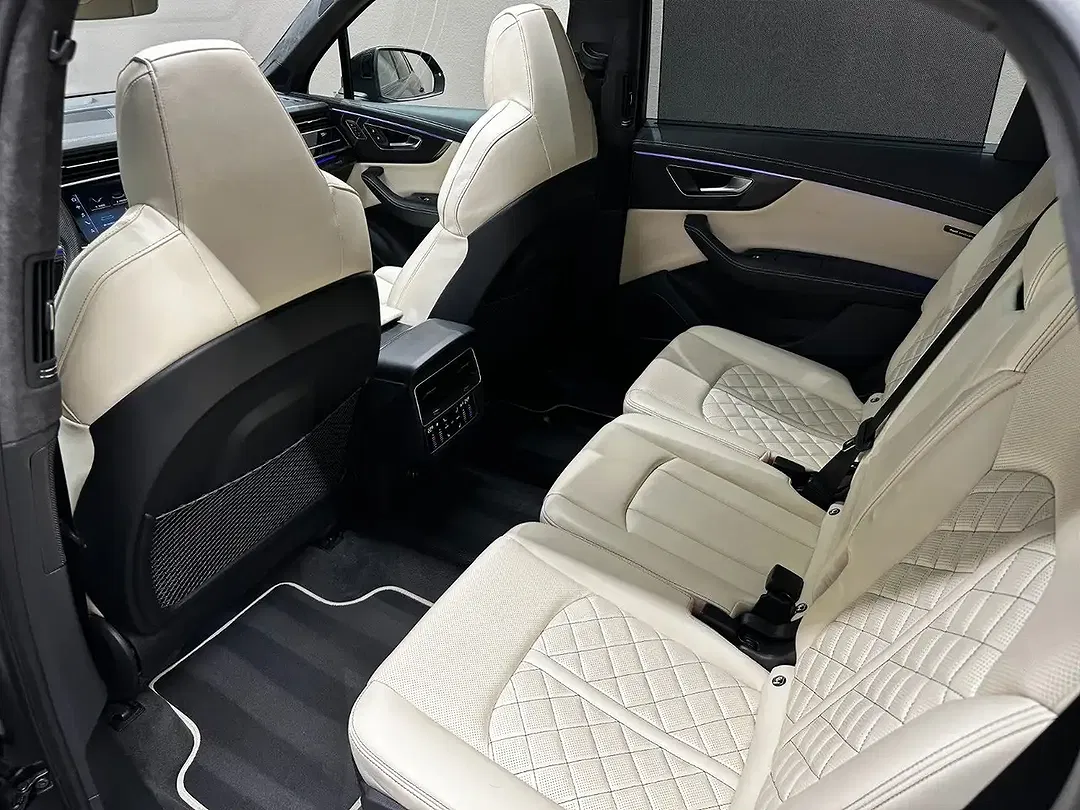 Audi SQ7 - Thumbnail 13