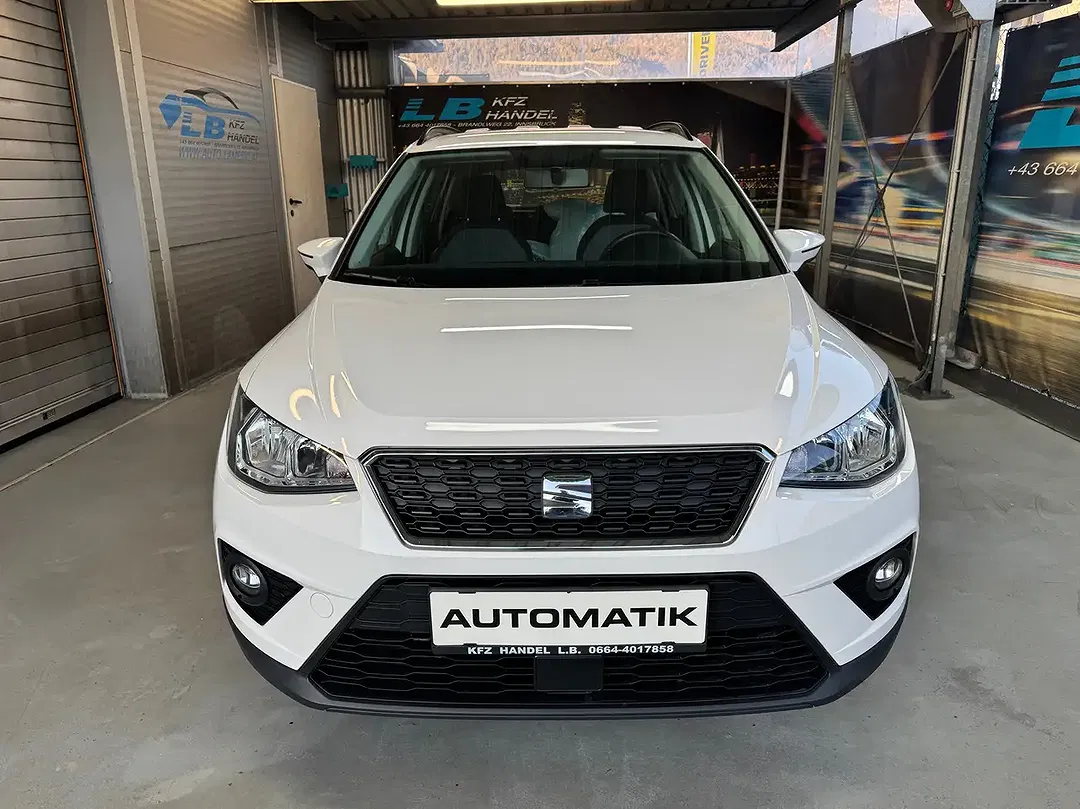 SEAT Arona - Thumbnail 2