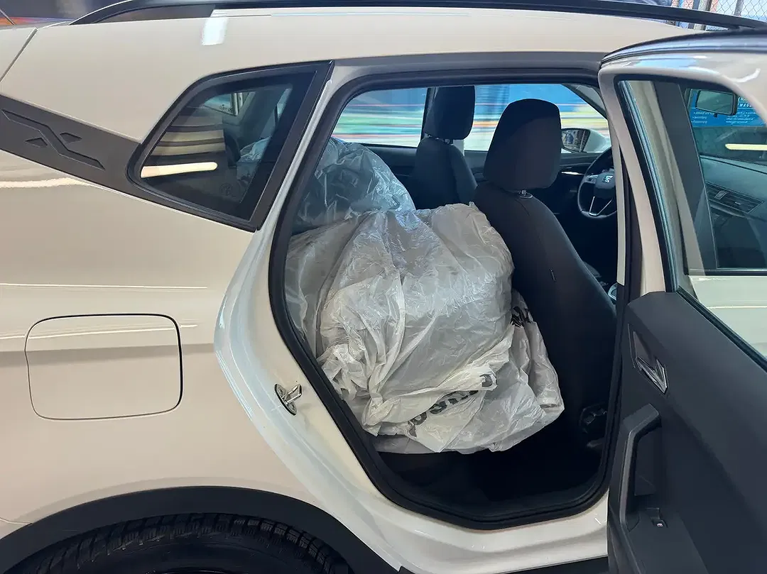 SEAT Arona - Thumbnail 5