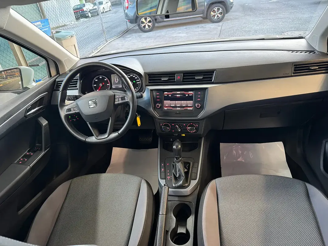 SEAT Arona - Thumbnail 6