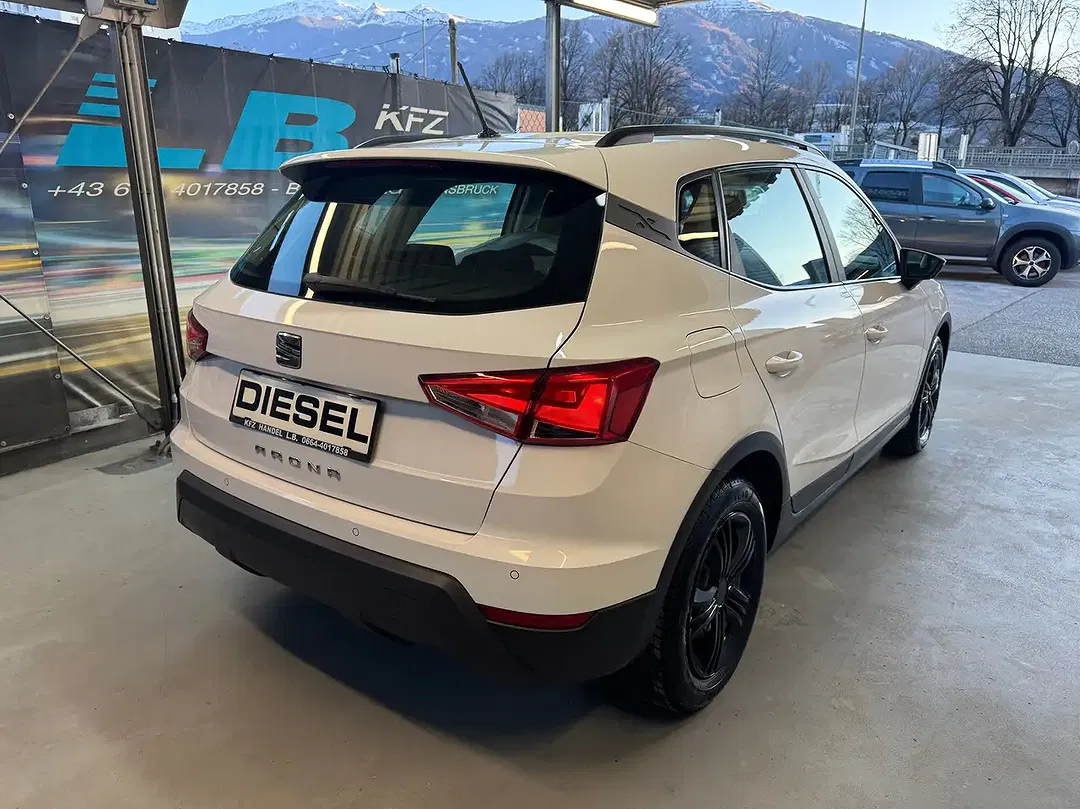 SEAT Arona - Thumbnail 7