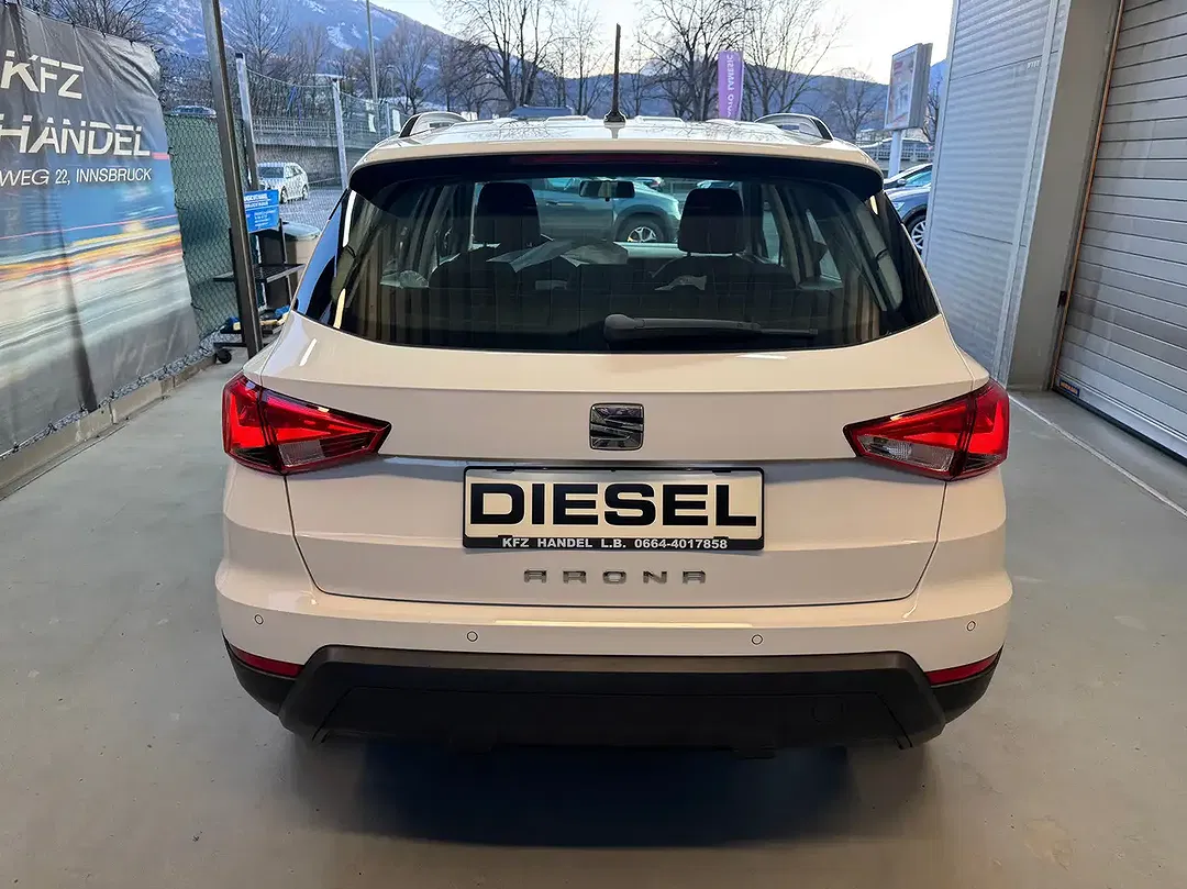 SEAT Arona - Thumbnail 8