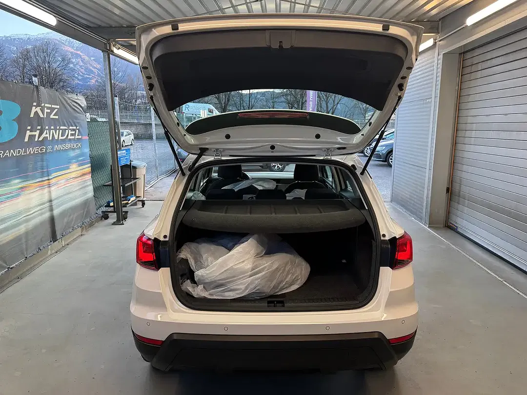 SEAT Arona - Thumbnail 9