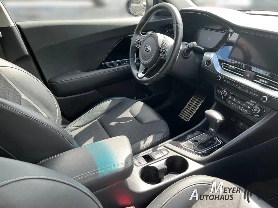 Kia Niro - Thumbnail 11