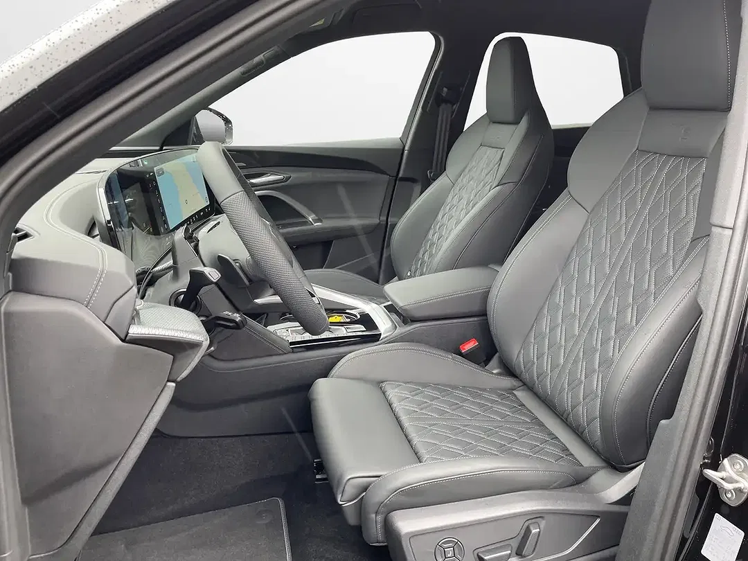 Audi SQ5 - Thumbnail 6