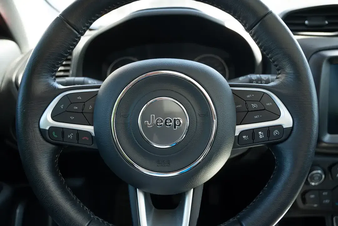 Jeep Renegade - Thumbnail 10