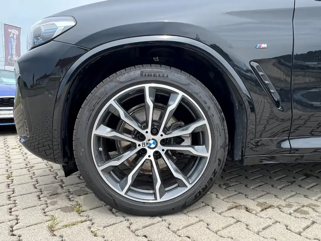 BMW X3 - Thumbnail 6