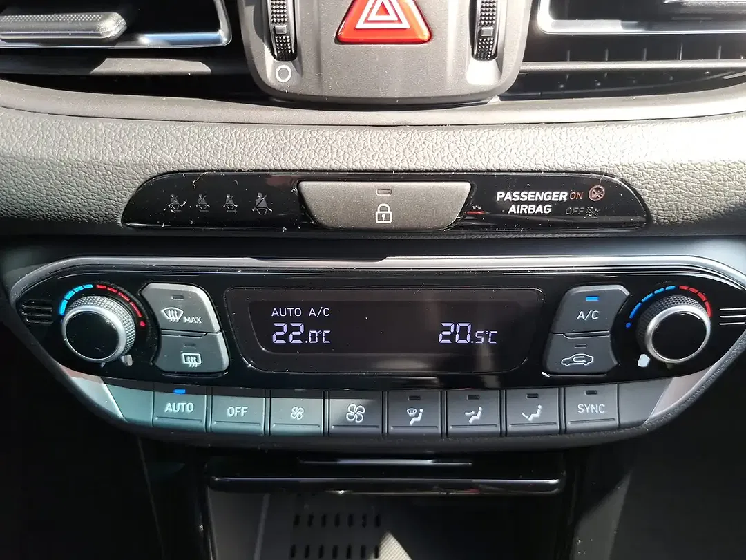 Hyundai i30 - Thumbnail 13