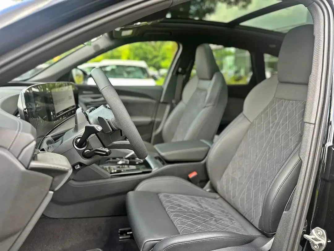 Audi Q5 - Thumbnail 12