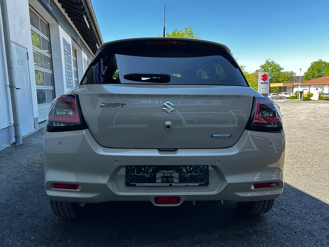Suzuki Swift - Thumbnail 6