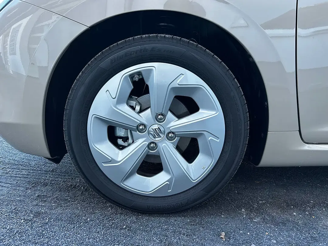 Suzuki Swift - Thumbnail 9