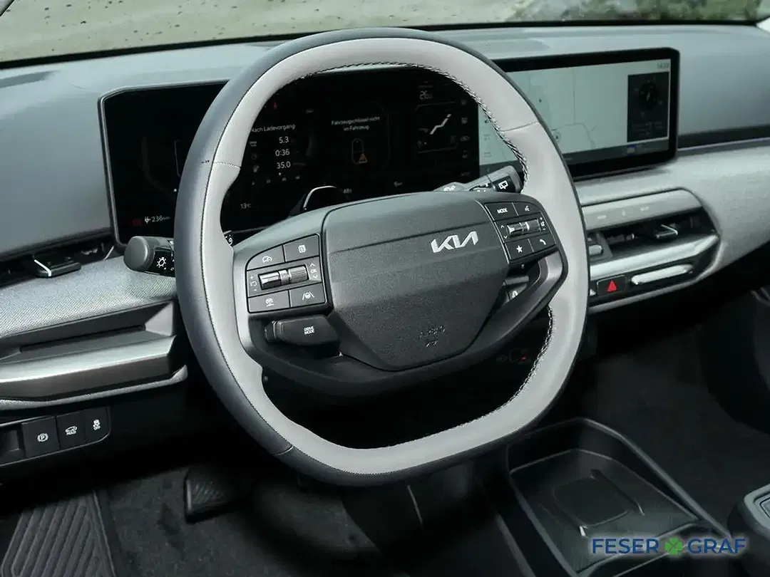 Kia EV4 - Thumbnail 6
