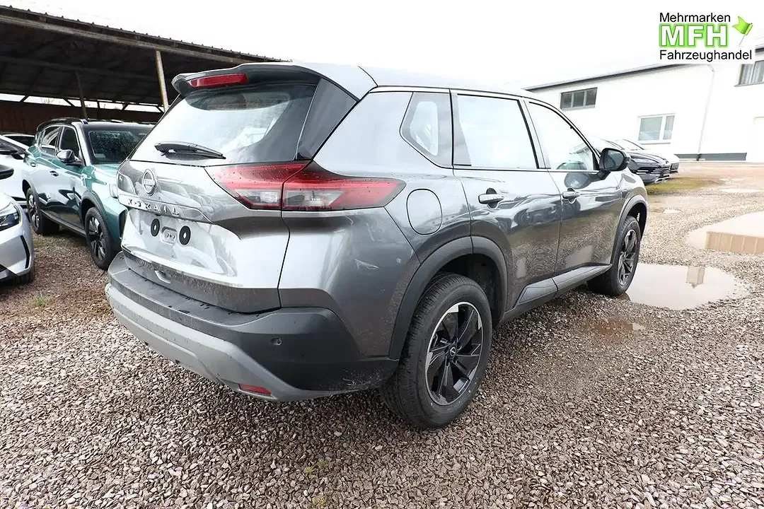 Nissan X-Trail - Thumbnail 2