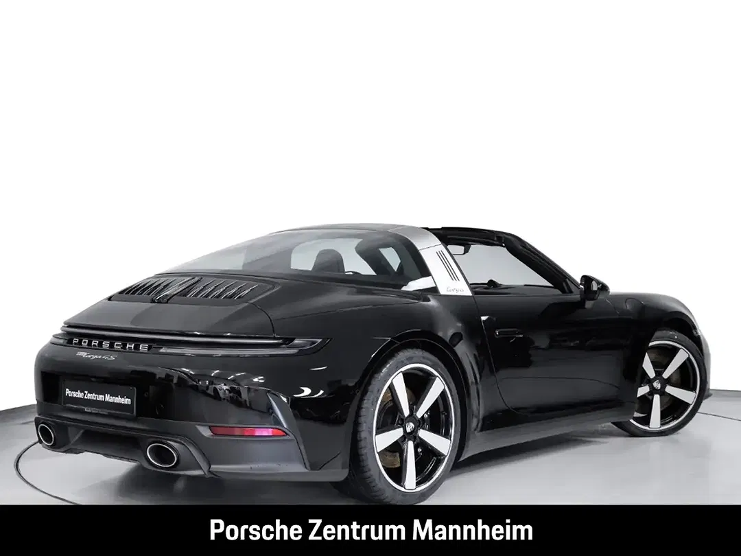Porsche 992 - Thumbnail 12