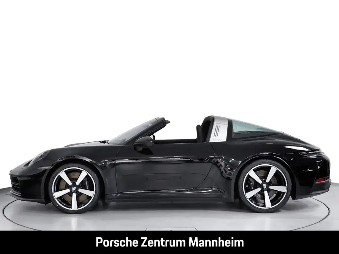 Porsche 992 - Thumbnail 2