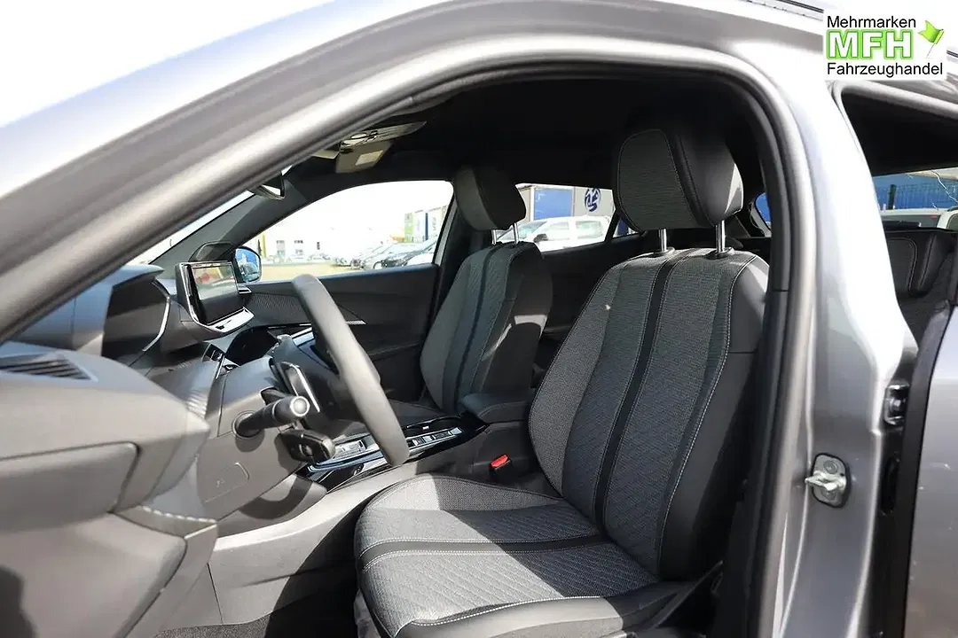 Peugeot 2008 - Thumbnail 5