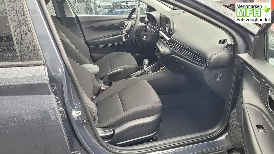Hyundai i20 - Thumbnail 10