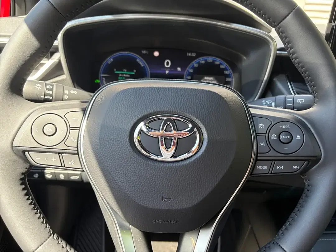 Toyota Corolla - Thumbnail 11