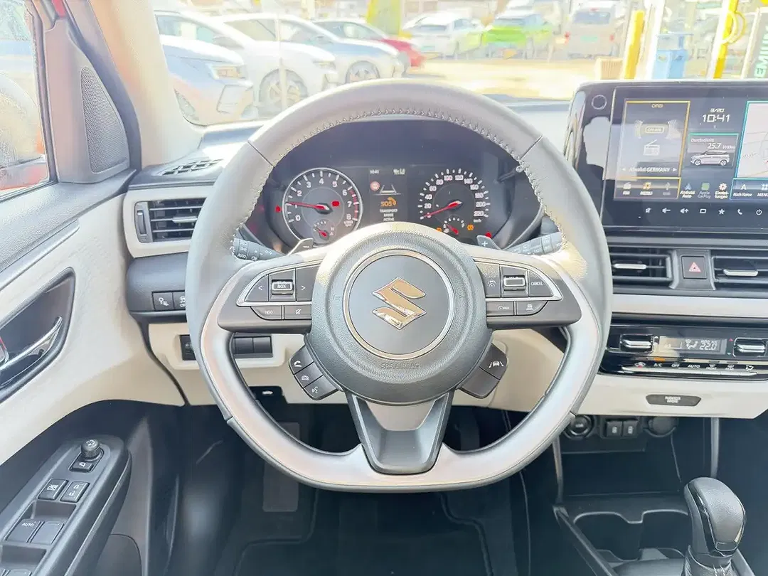 Suzuki Swift - Thumbnail 15