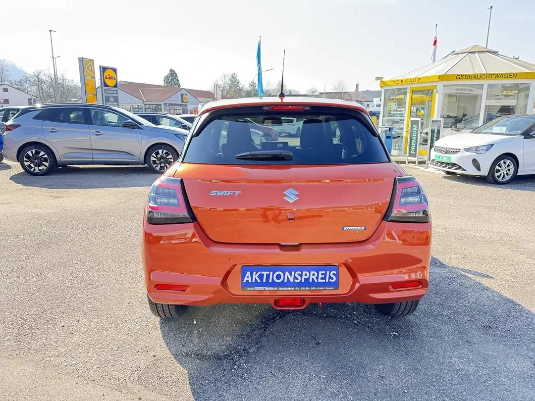 Suzuki Swift - Thumbnail 4