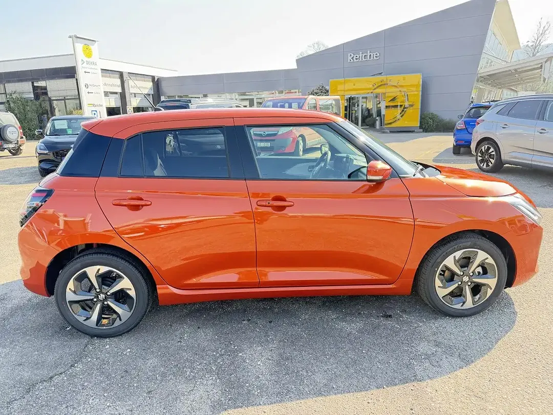 Suzuki Swift - Thumbnail 9