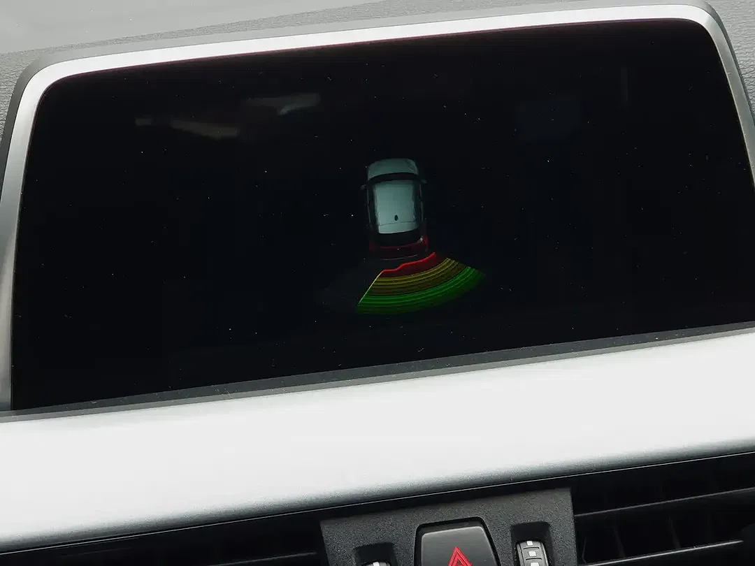 BMW X1 - Thumbnail 9