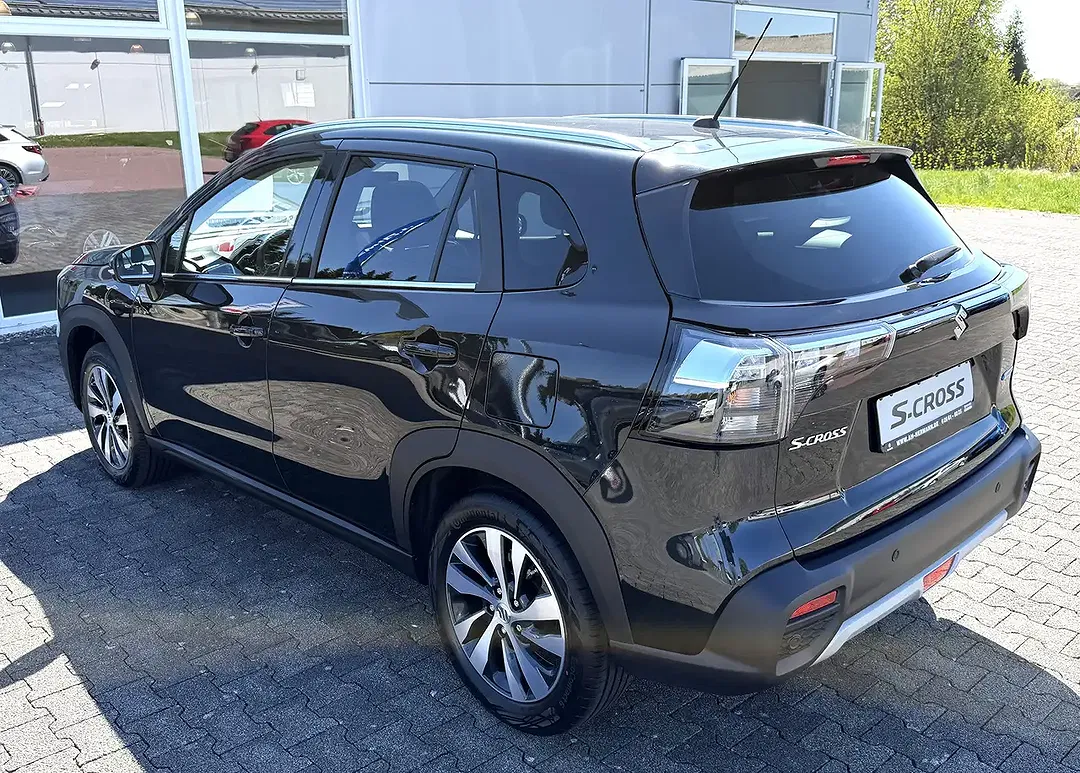 Suzuki S-Cross - Thumbnail 5