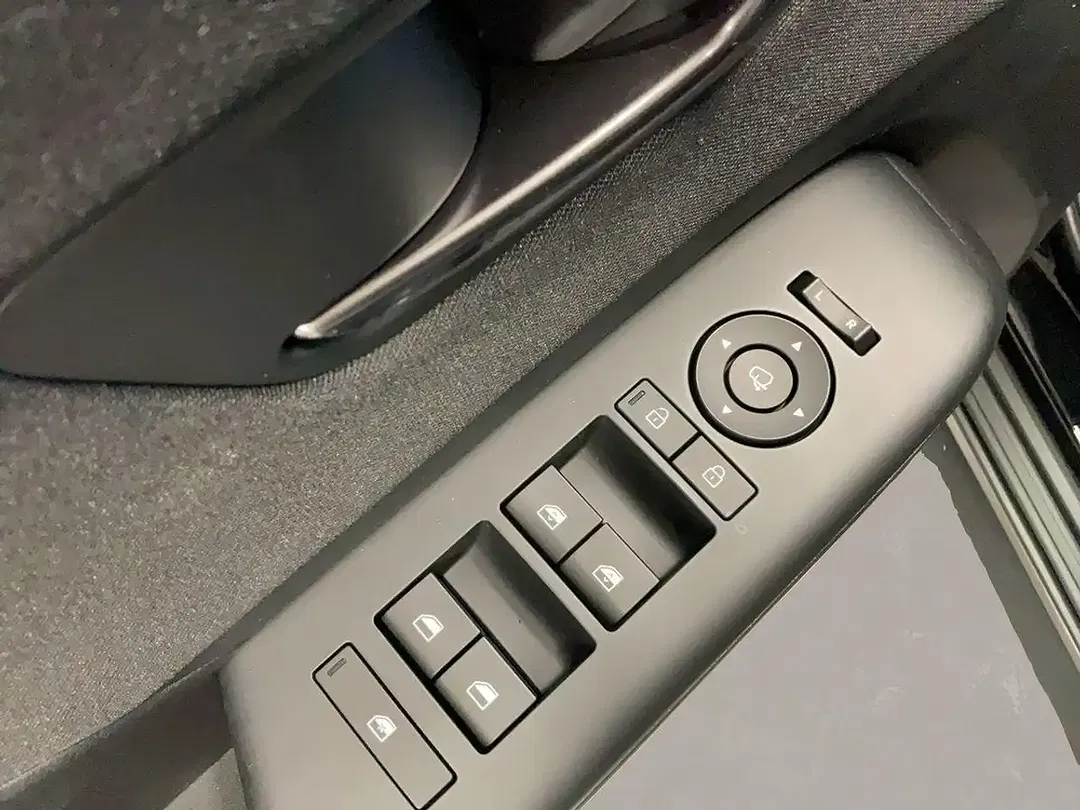 Hyundai KONA - Thumbnail 12