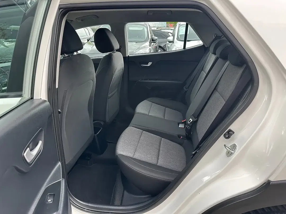 Kia Stonic - Thumbnail 14
