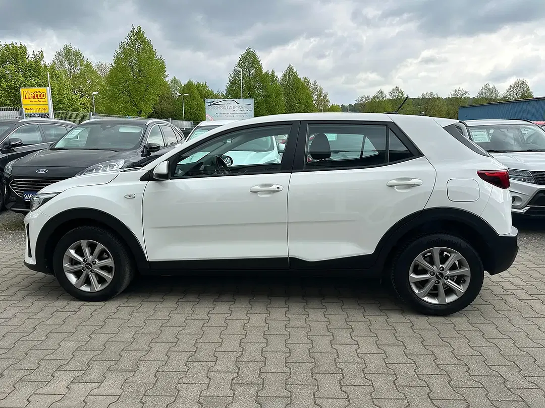 Kia Stonic - Thumbnail 2