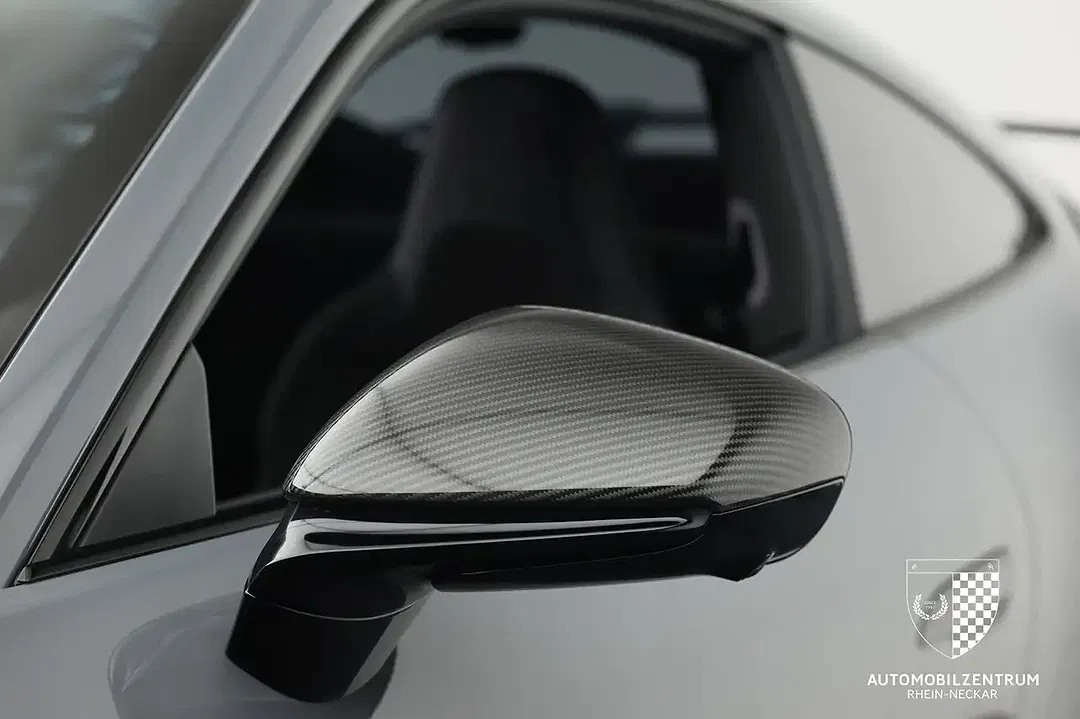 Porsche 992 - Thumbnail 5
