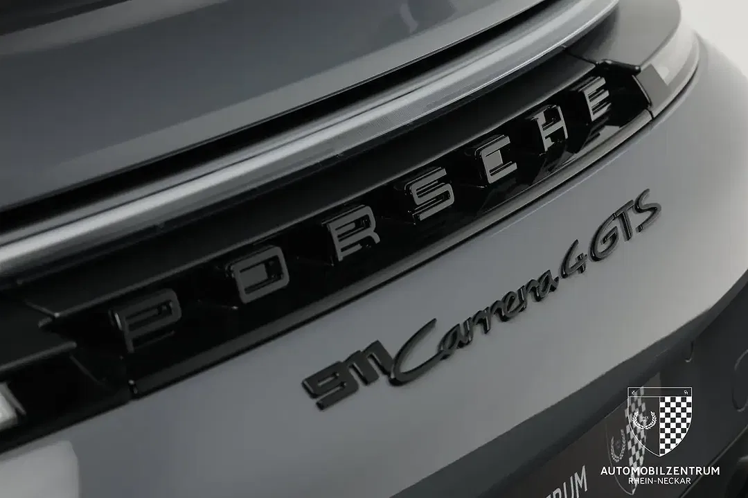 Porsche 992 - Thumbnail 7