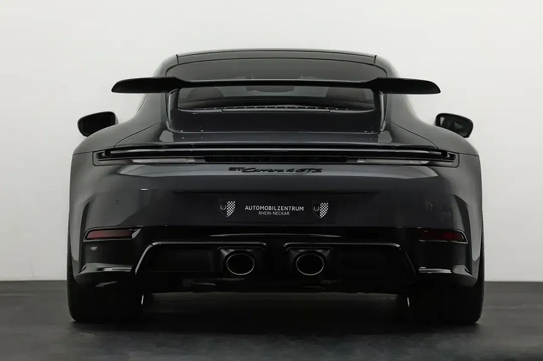 Porsche 992 - Thumbnail 8