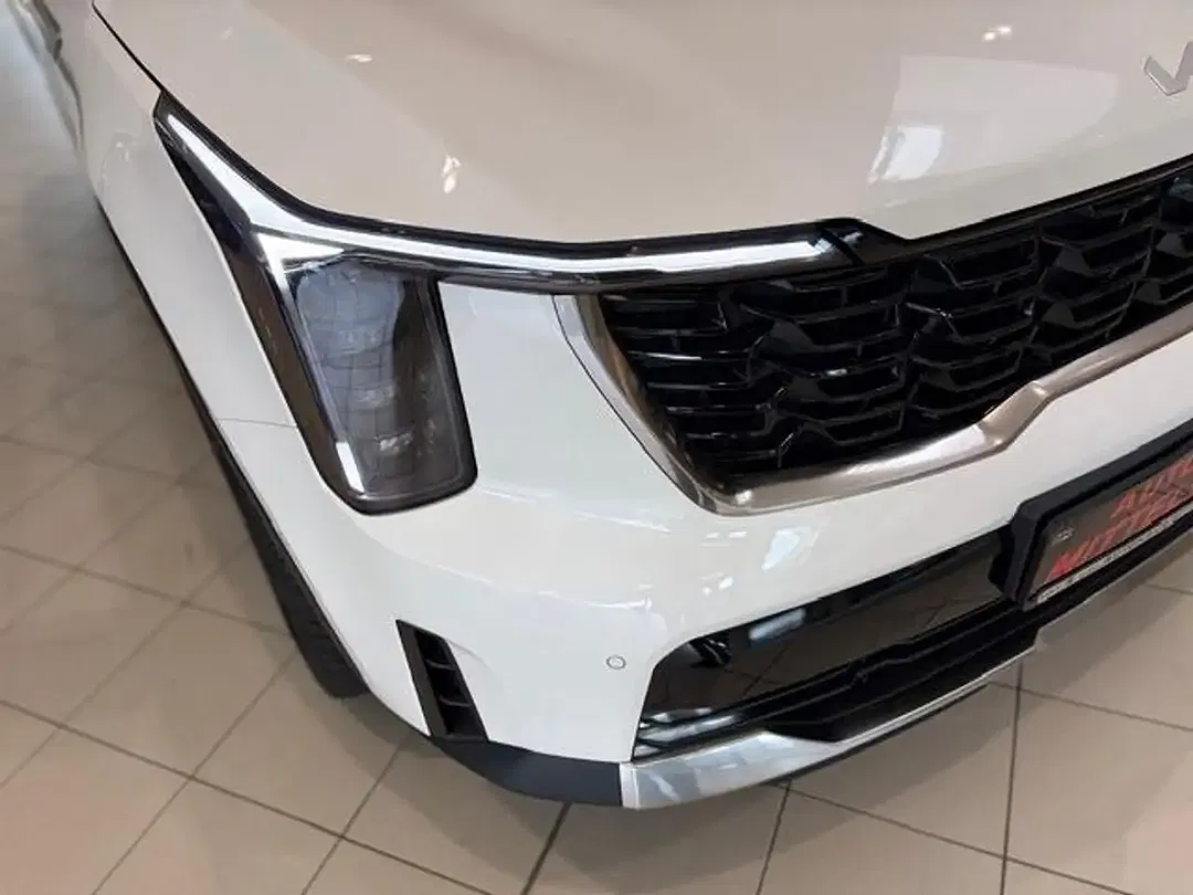 Kia Sorento - Thumbnail 3
