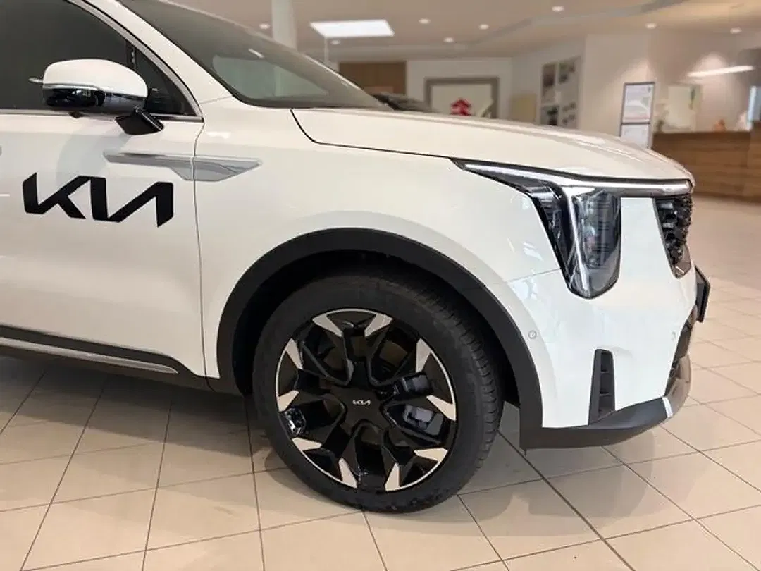 Kia Sorento - Thumbnail 6