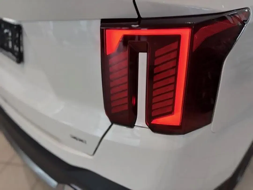 Kia Sorento - Thumbnail 9